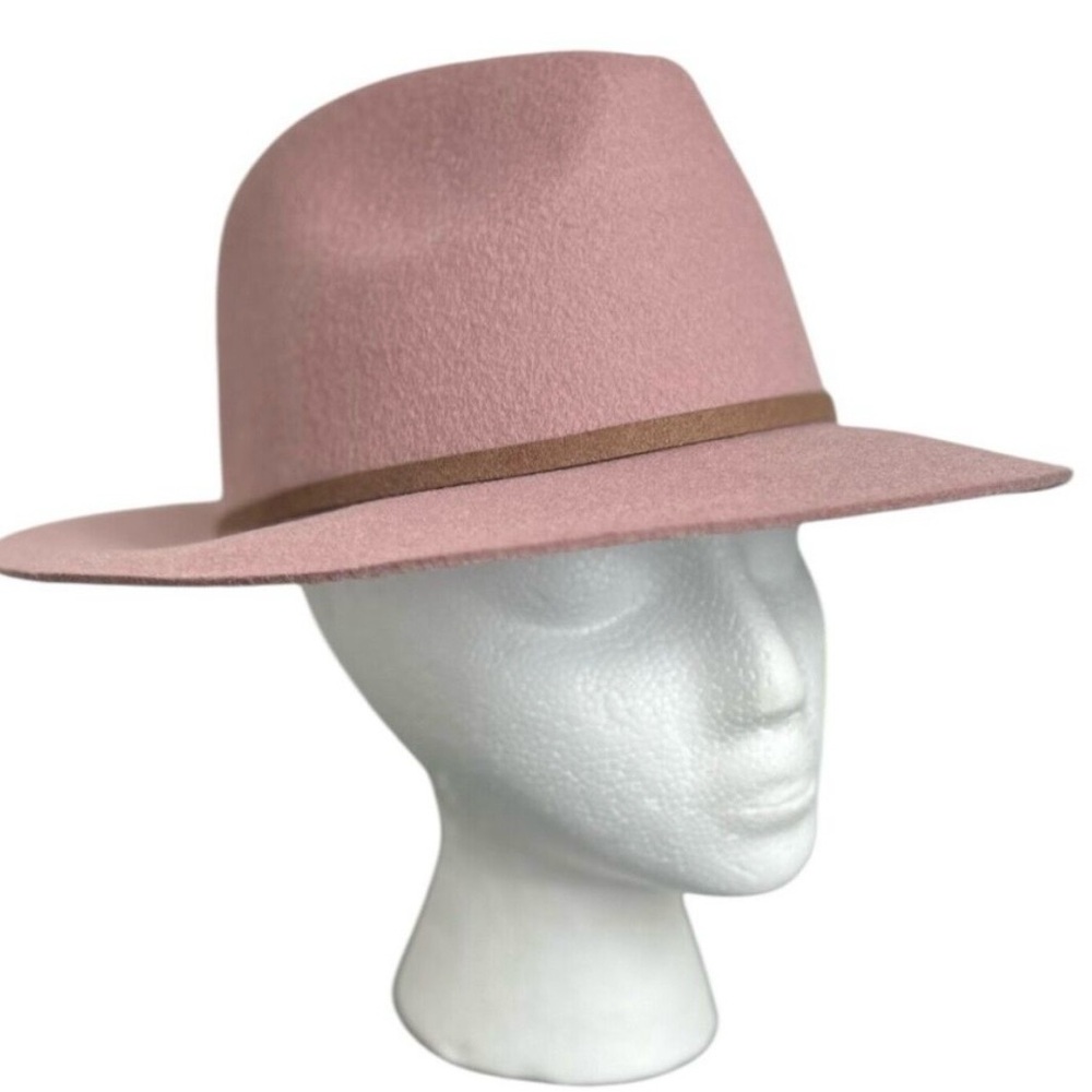 NWOT House of Harlow 1960 Wool Fedora
in Blush Pink Mauve